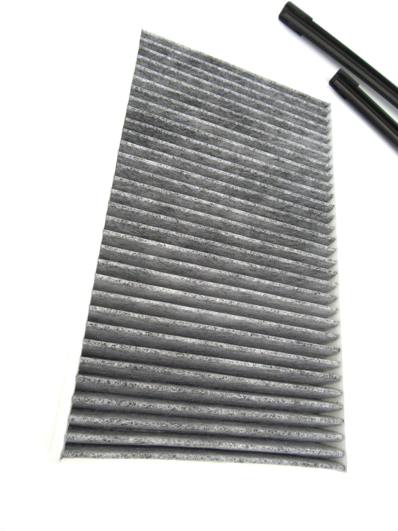 Maserati Ghibli Quattroporte Levante oil air filters wiper blades #579