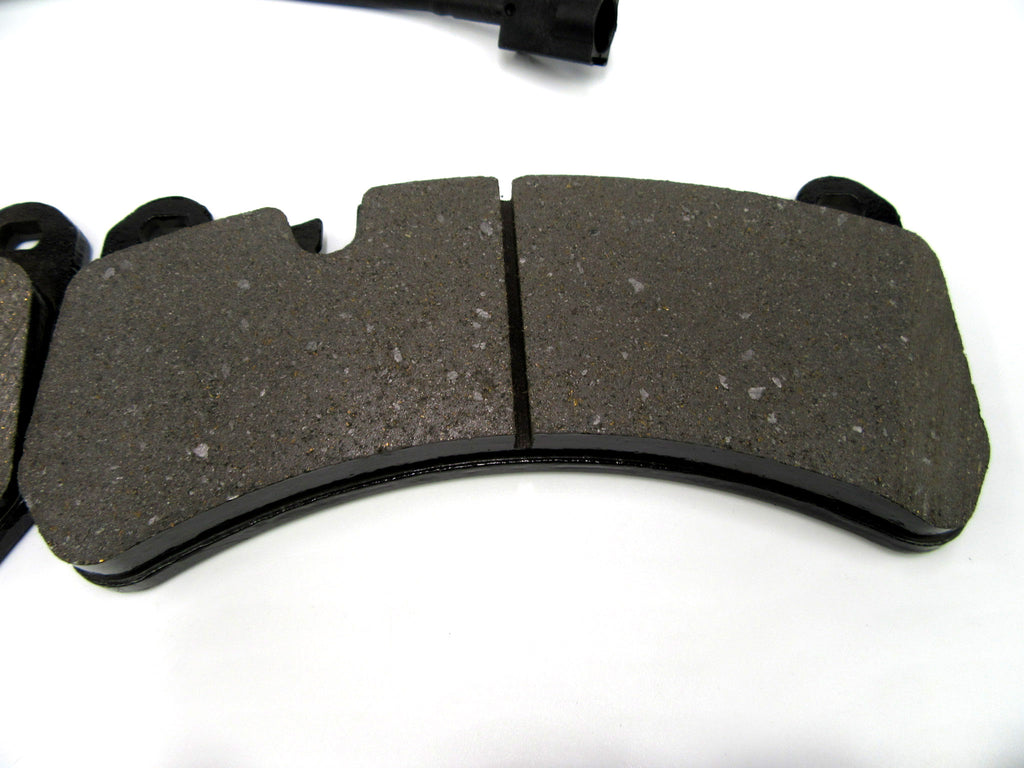 Maserati GranTurismo Gt front brake pads + rotors drilled & slotted 606