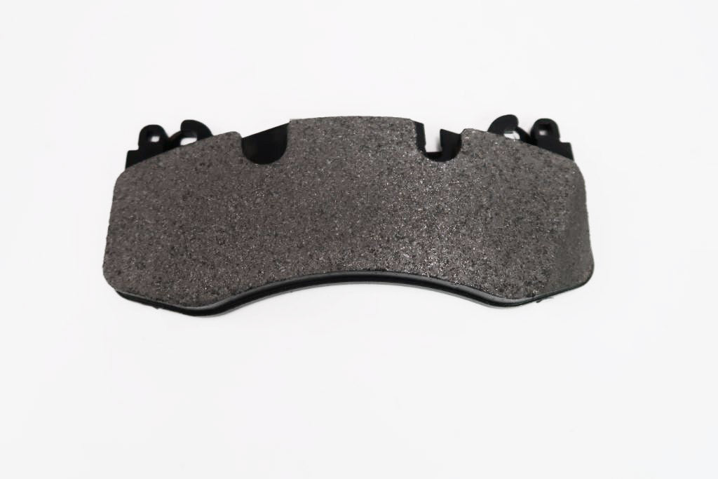 Maserati Levante S Trofeo front brake pads 1573