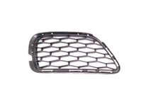 Load image into Gallery viewer, Maserati Quattroporte right front bumper grille #763