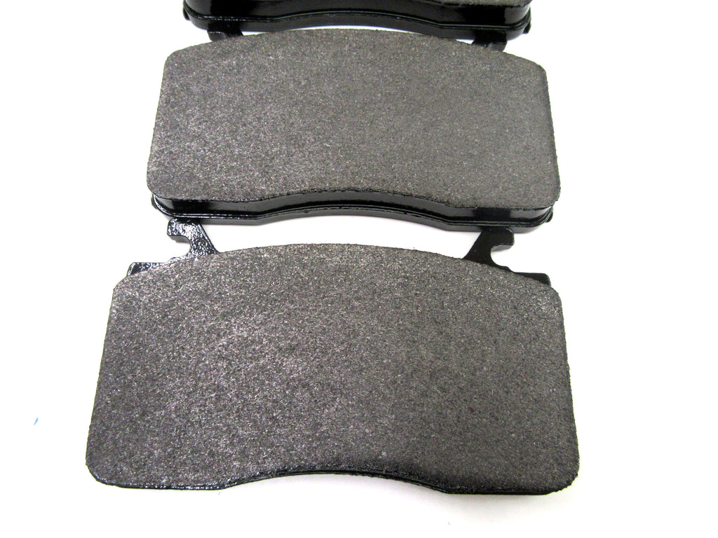 Alfa Romeo Giulia front brake pads and rotors 447