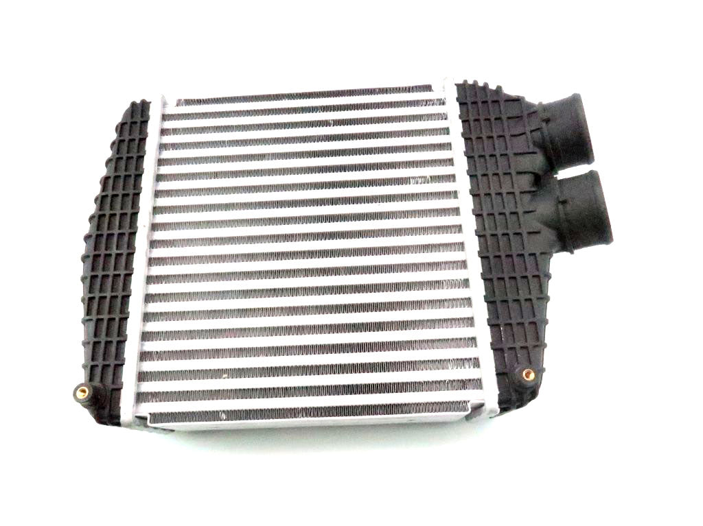 Maserati Ghibli Quattroporte Levante right intercooler 840