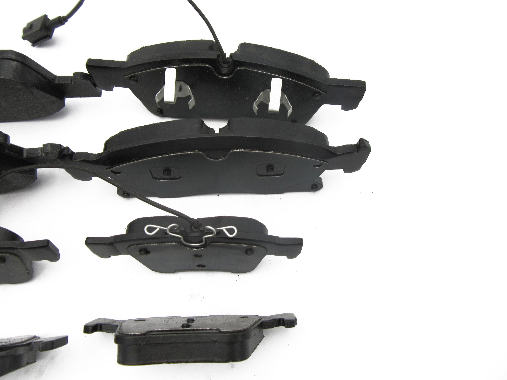 Maserati Levante front & rear brake pads brakes Oe formulated #139