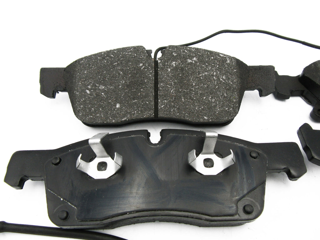 Maserati Levante Base front rear brake pads 119