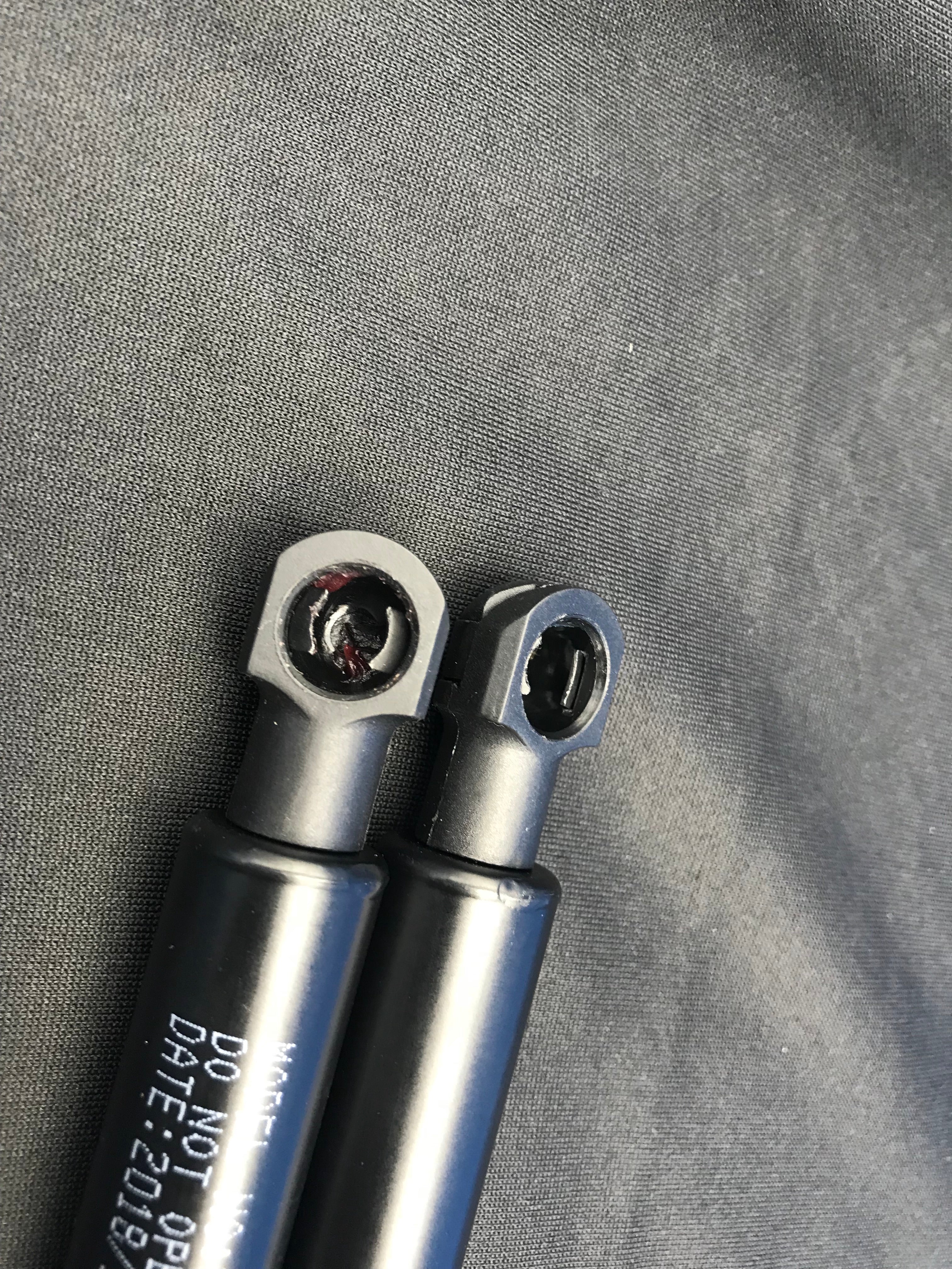 Flying Struts Bentley Continental GT GTC Flying Spur hood shocks struts L/R #1486 ...