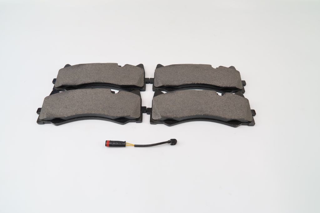 Mercedes C63 Amg front brake pads #1456